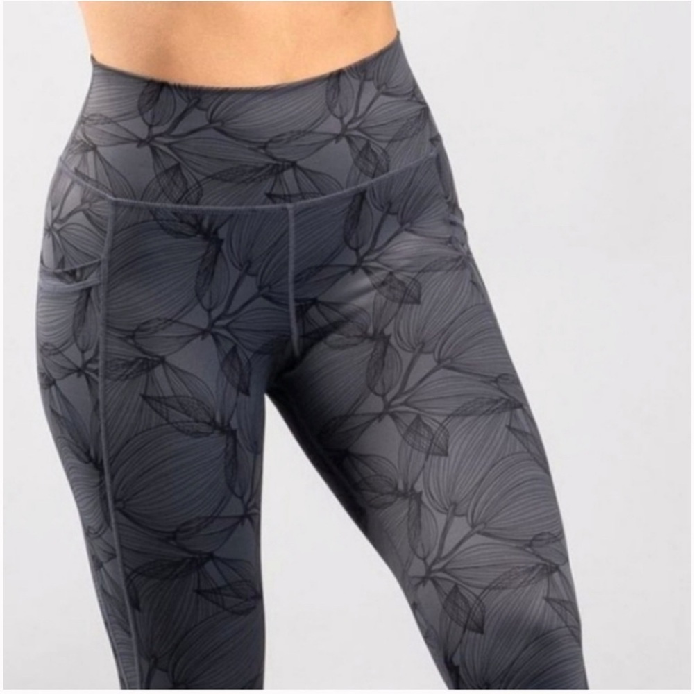 BuffBunny Collection Rosa compression leggings - Picture 2 of 9